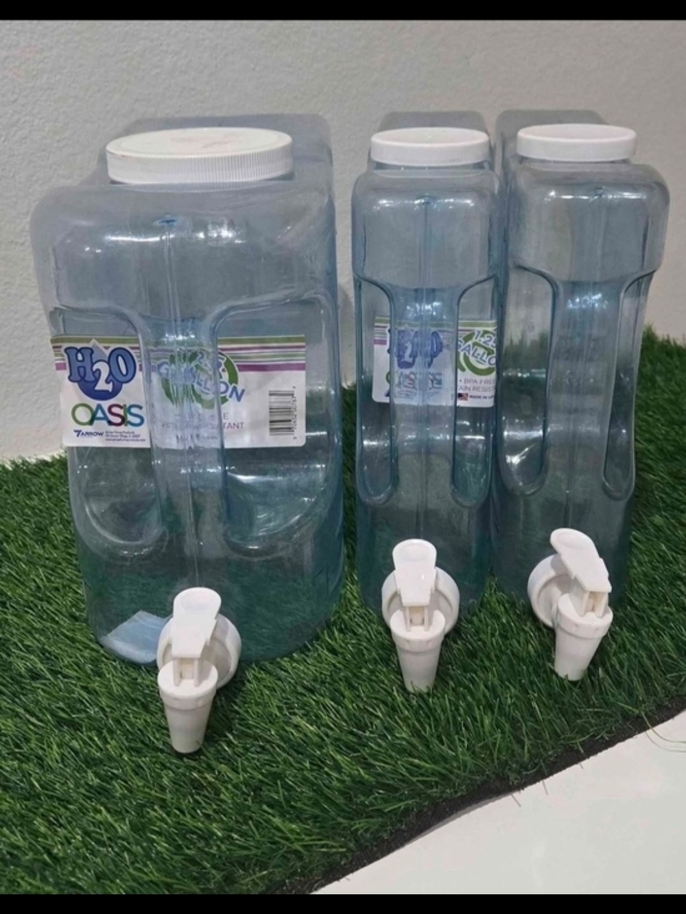 Oasis Clear Blue Plastic Water Dispensers with White Spigots - Set of 3